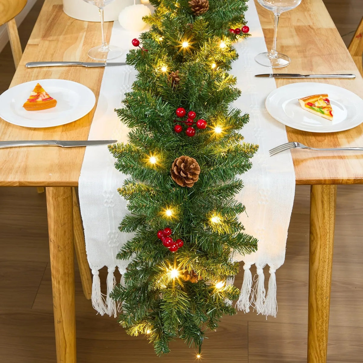 Joyfy Prelit Christmas Garland With Pine Cones And Berry Accents
